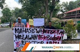 Melakukan Demo